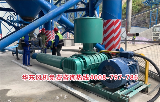 章丘羅茨風(fēng)機廠家1.jpg